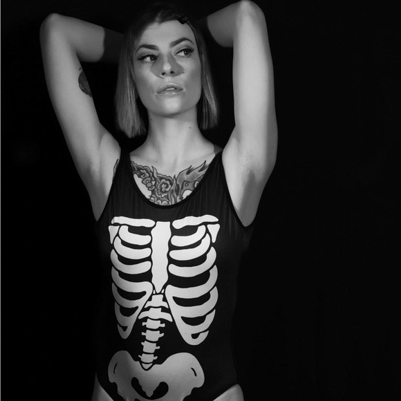 ๐ ๐ฎ๐ป๐ช๐ซ ๐ผ๐ฉ๐น๐ช ๐ - Picture 5 of 10